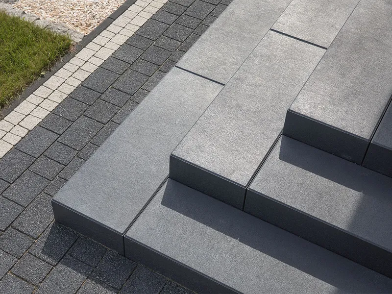 Stopnie blokowe Novator, perła stalowo-srebrna